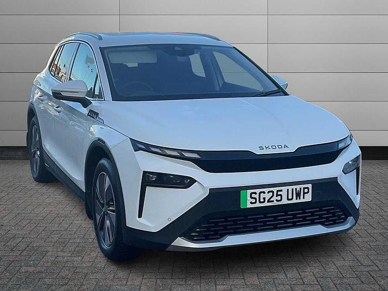 Moon white metallic Used 2025 Skoda Elroq SUV | £32,495 (Good price) - Image 1/4