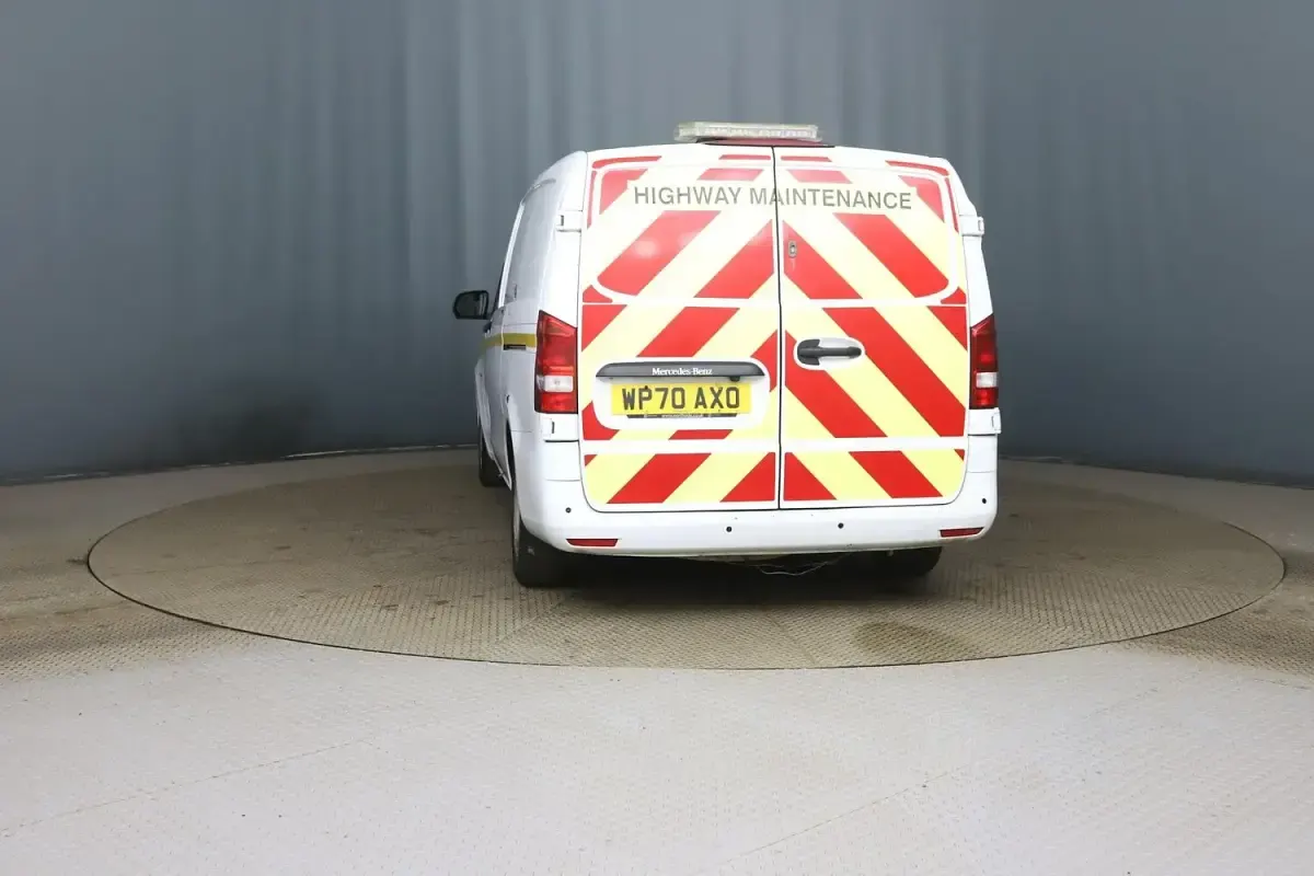 Used Mercedes Vito Progressive 134 HP (98 kW) 2020 White Van