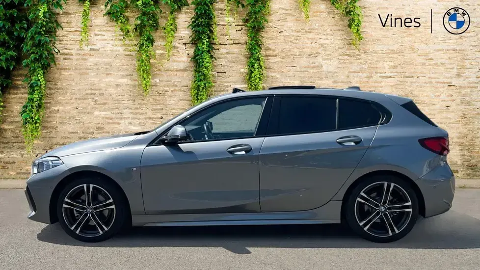 Used BMW 118 M Sport 134 HP (98 kW) 2022 Grey