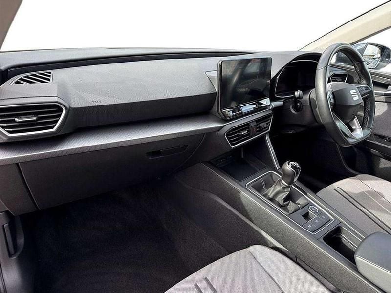 Used Seat Leon SE Dynamic 115 HP (84 kW) 2023 Grey Estate