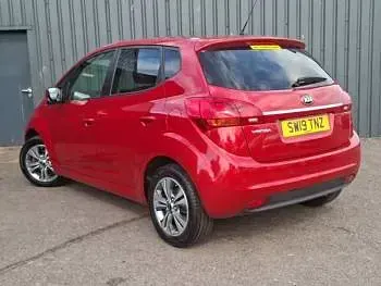 Used Kia Venga 123 HP (90 kW) 2019 Red Hatchback