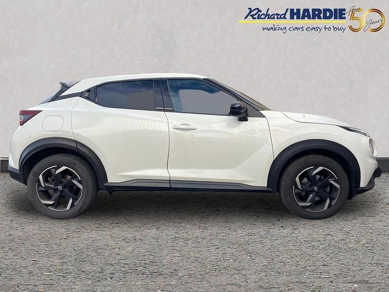 Used Nissan Juke N-Connecta 112 HP (82 kW) 2023 White SUV