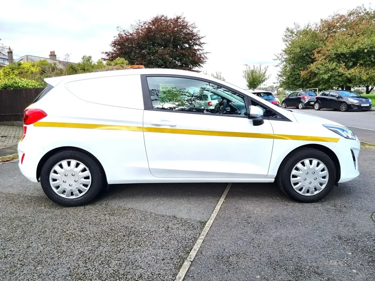 Used Ford Fiesta 2019 White Hatchback