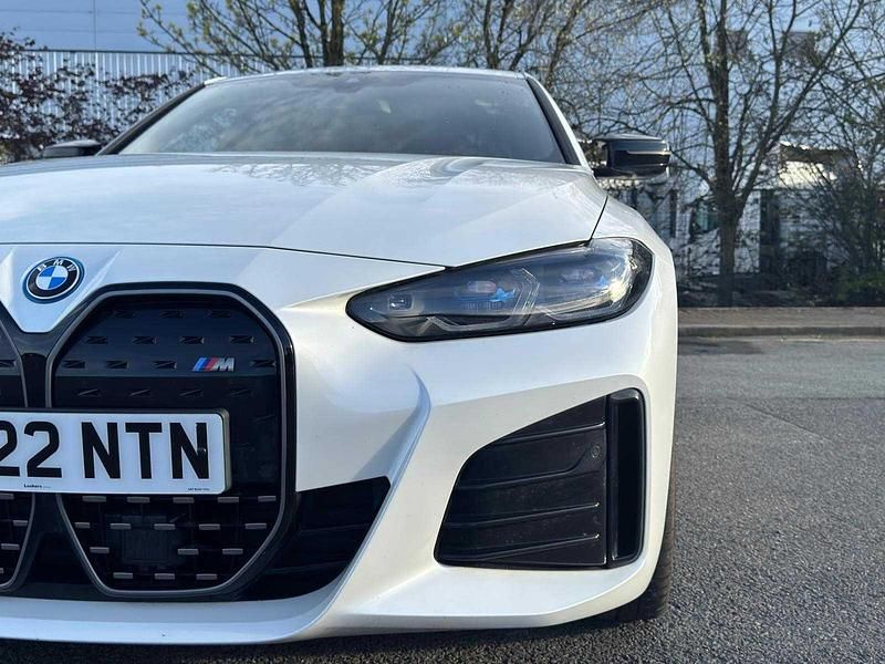 Used BMW i4 Comfort Edition 400 kW (544 HP) 2022 White Sedan