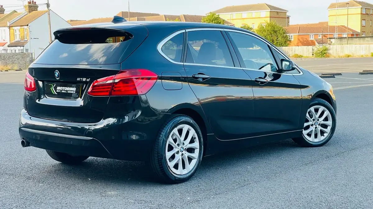 Used BMW 218 Luxury Line 2015 Black Hatchback