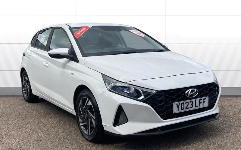 Used Hyundai i20 SE 101 HP (74 kW) 2023 White Hatchback