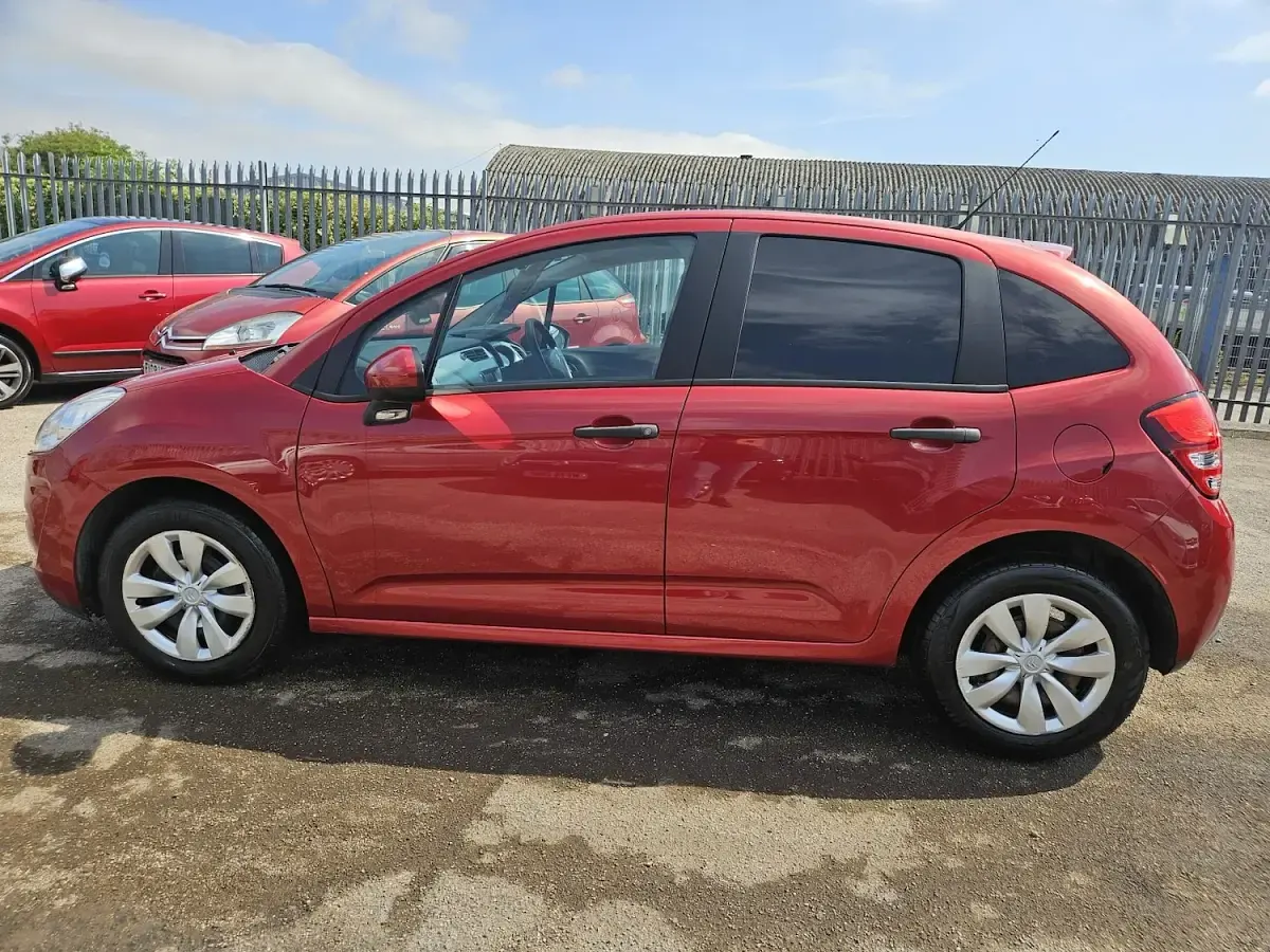 Used Citroën C3 60 HP (44 kW) 2011 Red Hatchback