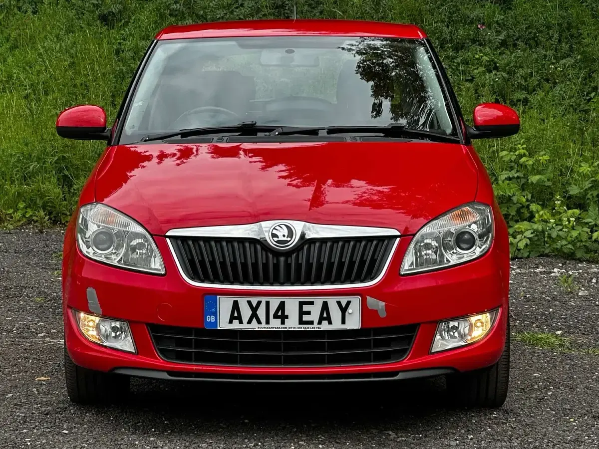 Used Skoda Fabia Elegance 105 HP (77 kW) 2014 Red Hatchback