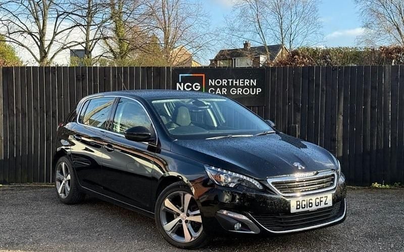 Second-hand Peugeot 308 Allure 131 CP (96 kW) 2016 Hatchback
