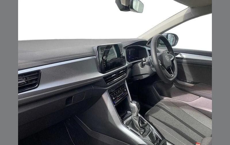 Used VW T-Roc Match 150 HP (110 kW) 2025 Silver SUV