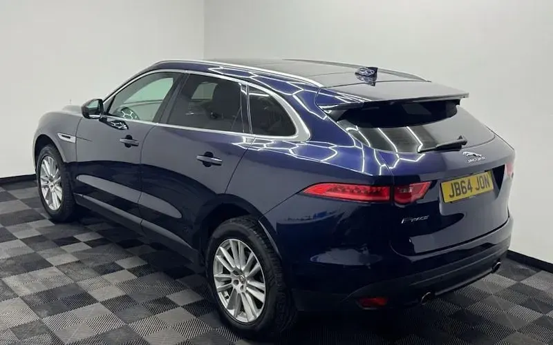 Usado Jaguar F-Pace Portfolio 300 CV (220 kW) 2020 SUV