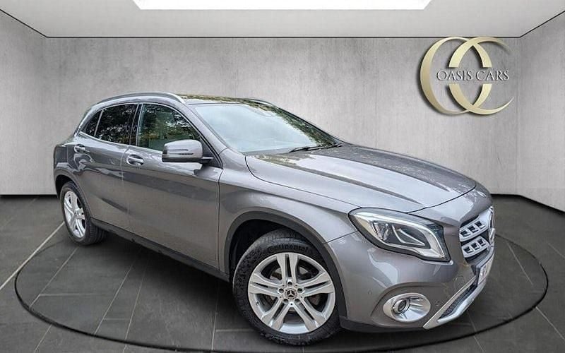 Used 2019 Mercedes GLA200 Premium SUV | £14,775 (Fair price) - Image 1/4