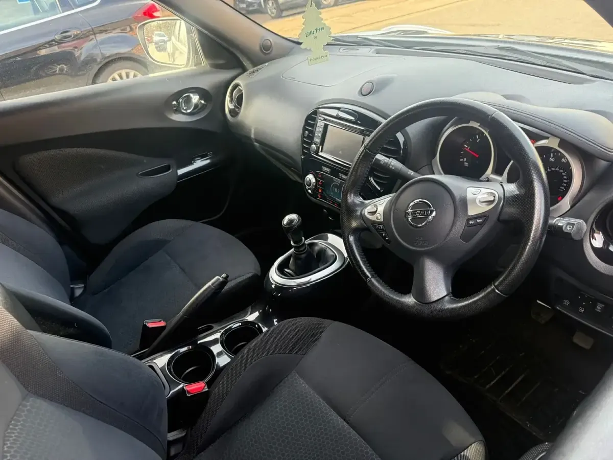 Used Nissan Juke N-Connecta 110 HP (80 kW) 2016 Black SUV