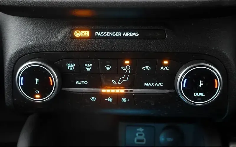 Used Ford Kuga ST-Line 150 HP (110 kW) 2023 White SUV