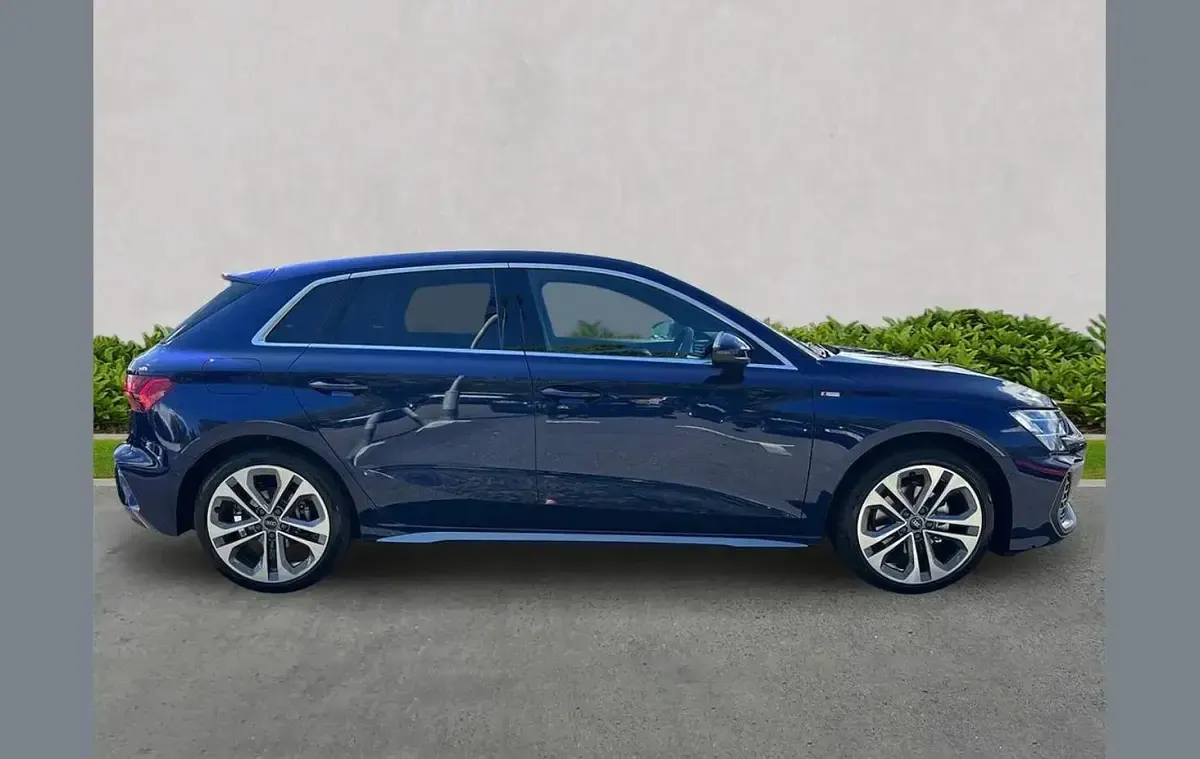 Used Audi A3 S-Line 147 HP (108 kW) 2025 Blue Hatchback
