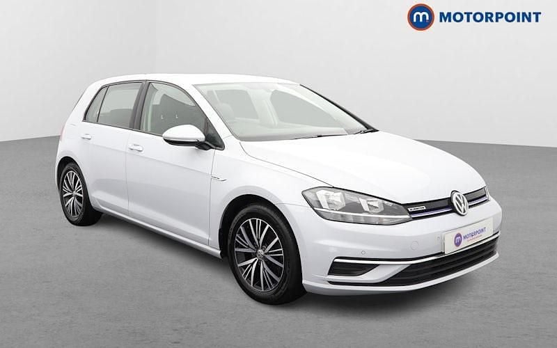 White Used 2019 VW Golf VII SE Hatchback | £13,399 (Fair price) - Image 1/4