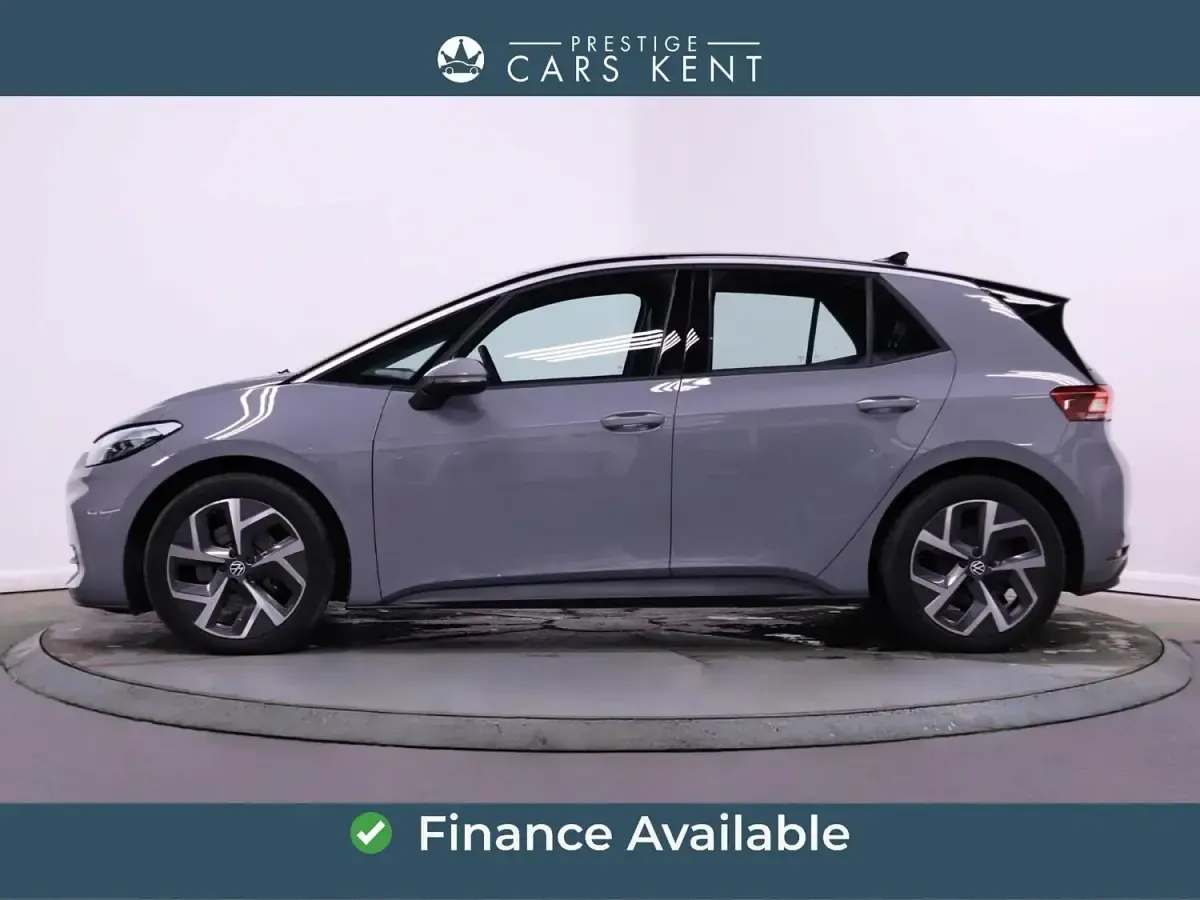 Usado VW ID.3 Pro 150 kW (204 CV) 2024 Gris Utilitario
