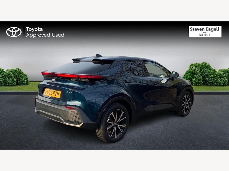 Used Toyota C-HR Design 140 HP (102 kW) 2025 Blue SUV