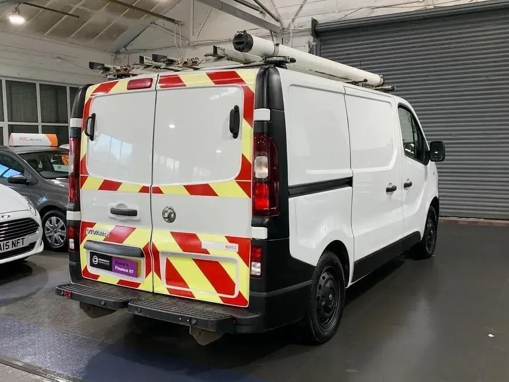 Used Vauxhall Vivaro S 2018 White