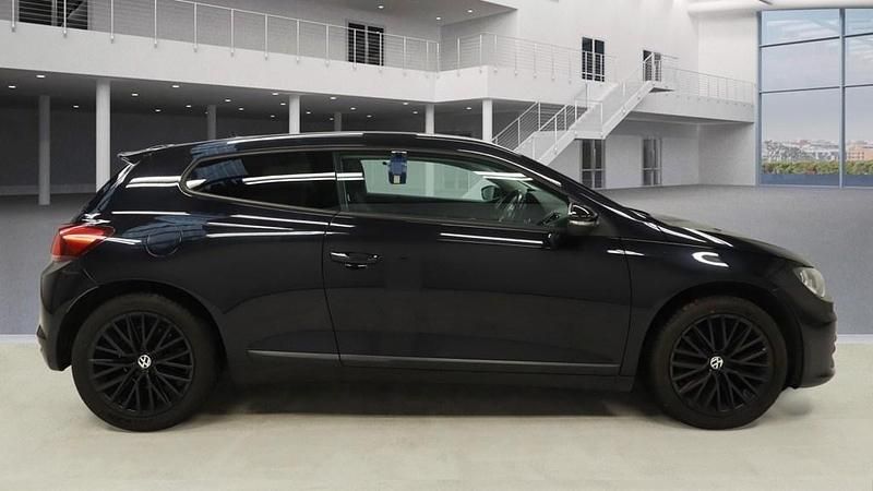 Deep black pearl Used 2015 VW Scirocco Coupe | £7,675 (Fair price) - Image 1/4