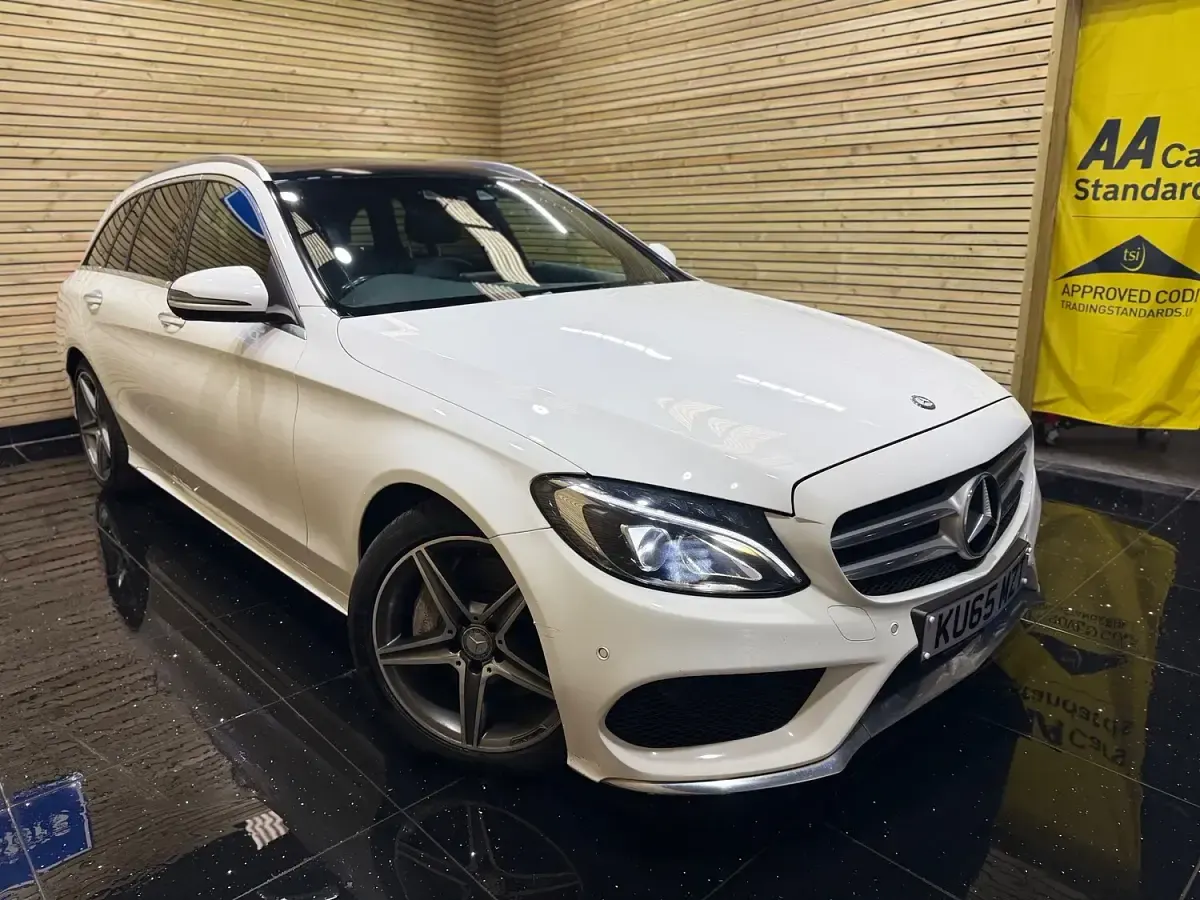 Used Mercedes C250 AMG line 204 HP (150 kW) 2015 White Estate