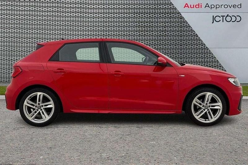 Used Audi A1 S-Line 94 HP (69 kW) 2020 Red SUV