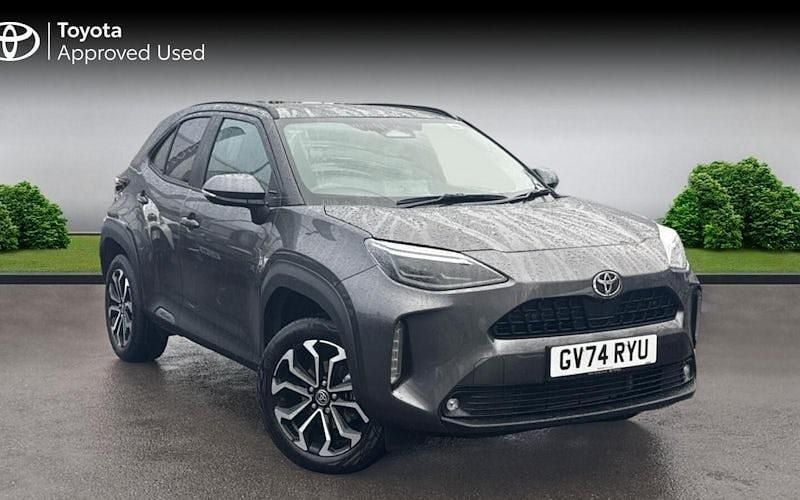 Used Toyota Yaris Hybrid Design 116 HP (85 kW) 2025 Decuma grey Estate