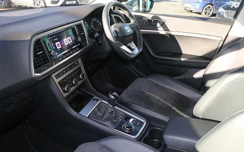 Käytetty Seat Ateca Xperience 150 HP (110 kW) 2023 Harmaa Katumaasturi