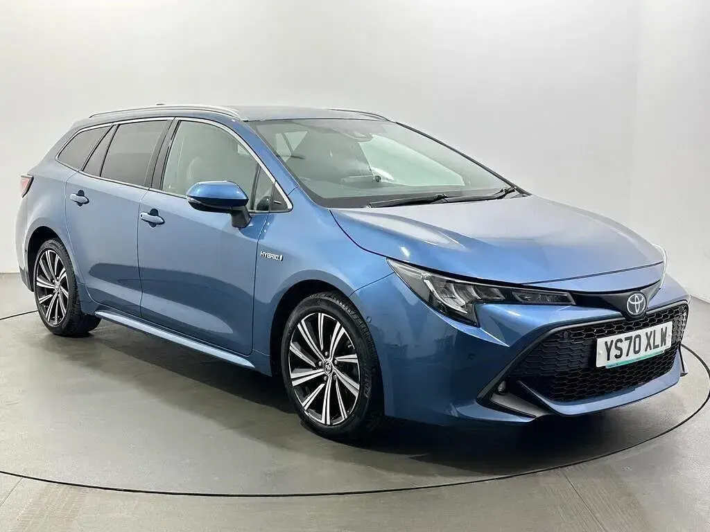 Used Toyota Corolla Design 122 HP (89 kW) 2021 Estate