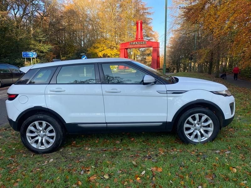 Used Land Rover Range Rover evoque SE 180 HP (132 kW) 2017 White SUV