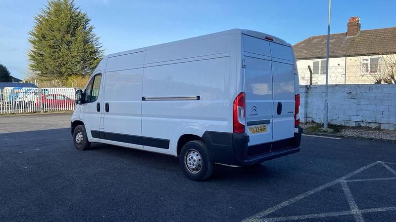 Used Citroën Relay 138 HP (101 kW) 2023 White Van