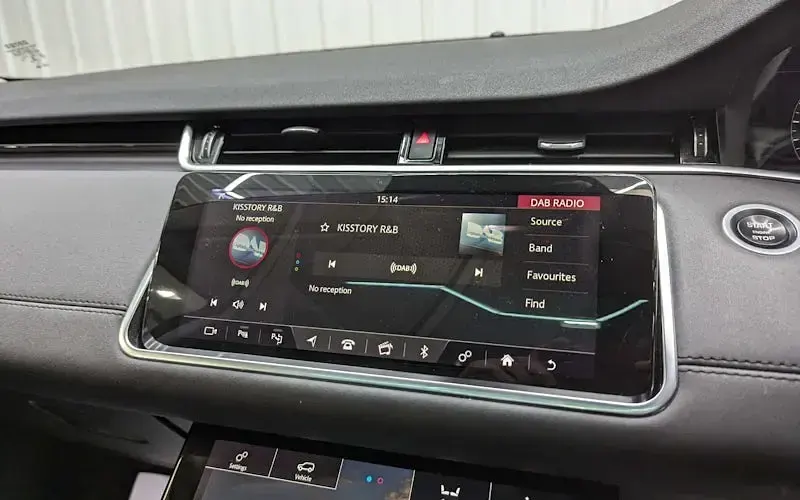 Used Land Rover Range Rover evoque SE 152 HP (111 kW) 2020 Hatchback