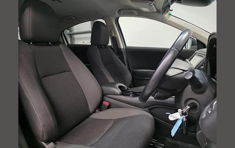 Used Honda HR-V SE 130 HP (95 kW) 2020 White SUV