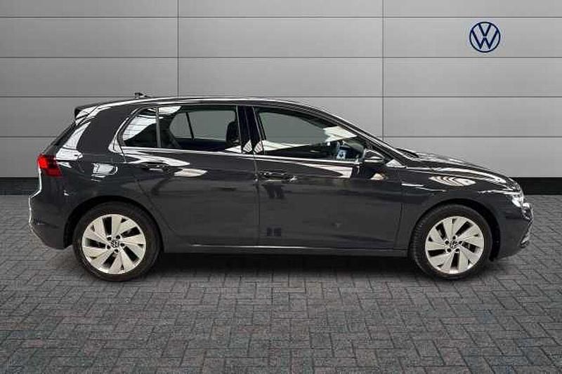 Used VW Golf VIII 150 HP (110 kW) 2023