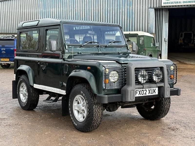 Used Land Rover Defender 127 HP (93 kW) 2002 Green SUV