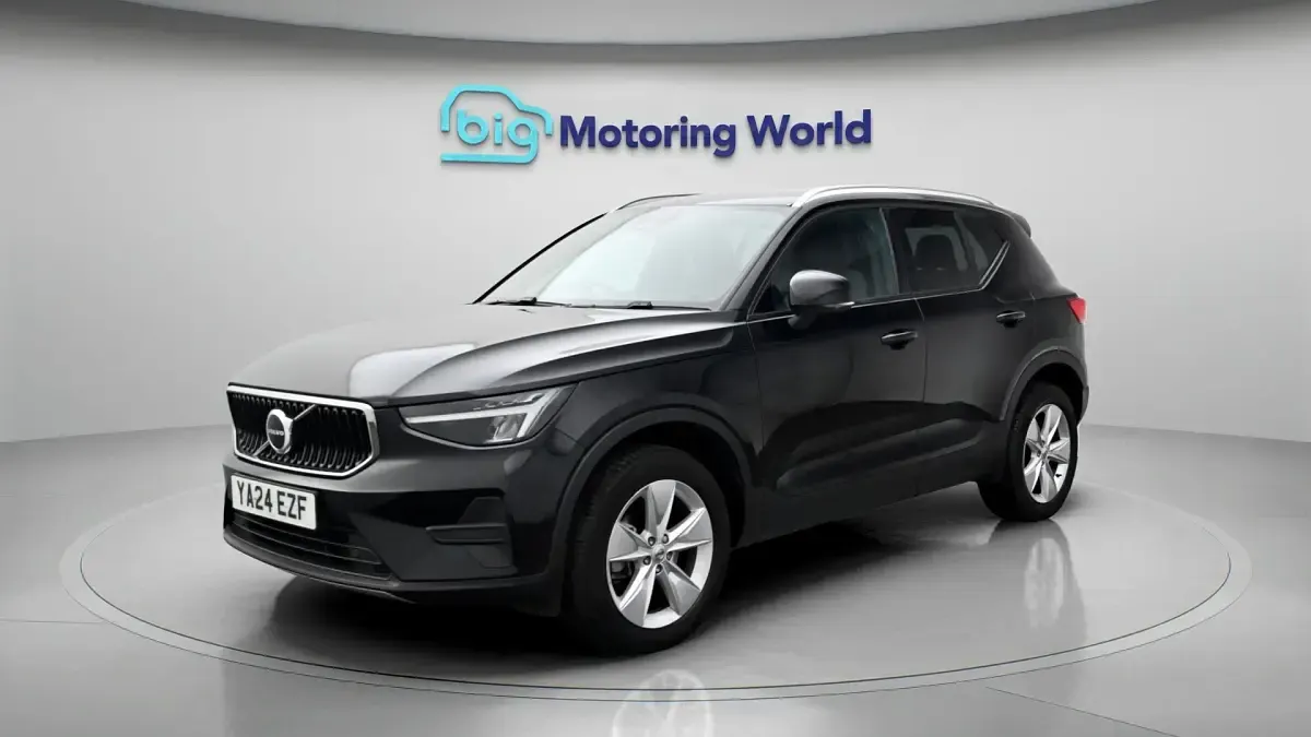Used Volvo XC40 Core 163 HP (119 kW) 2024 Black SUV