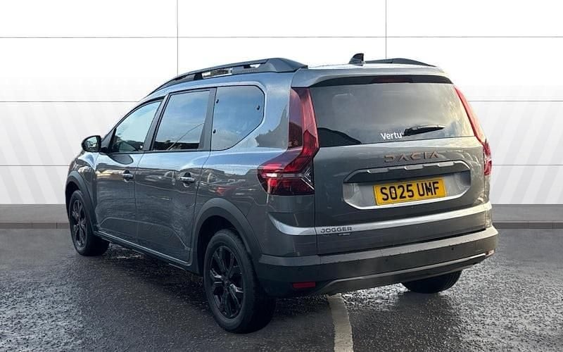 Used Dacia Jogger Extreme 141 HP (103 kW) 2025 MPV