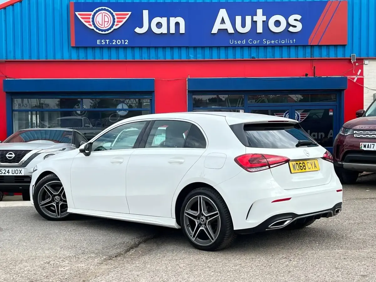 Used Mercedes A180 AMG line 2018 White Hatchback