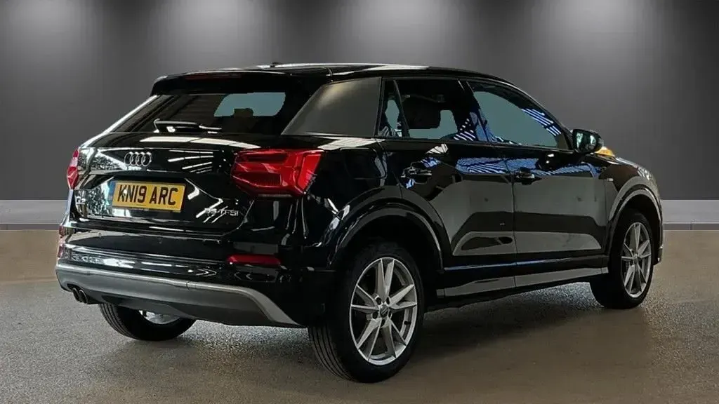 Used Audi Q2 S-Line 150 HP (110 kW) 2019 Black SUV