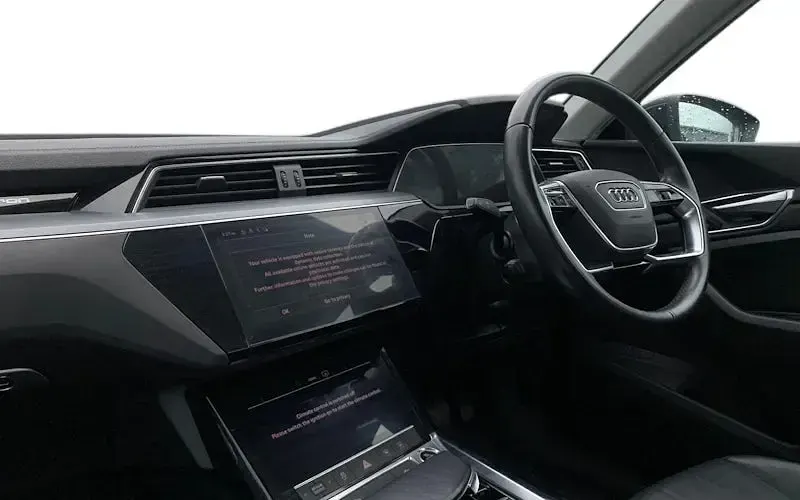 Used Audi e-tron Design 230 kW (313 HP) 2021 Black SUV