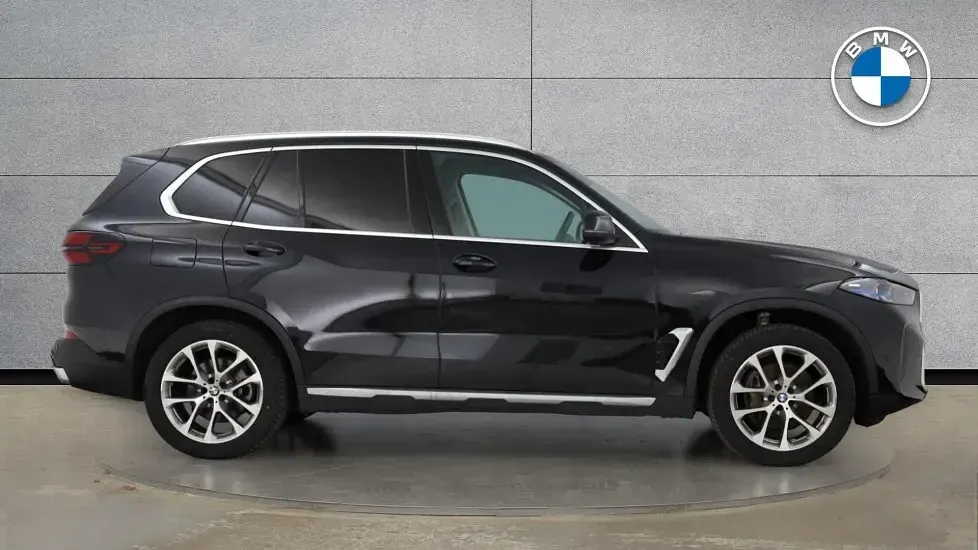 Używany BMW X5 xLine 294 KM (216 kW) 2025 Czarny SUV