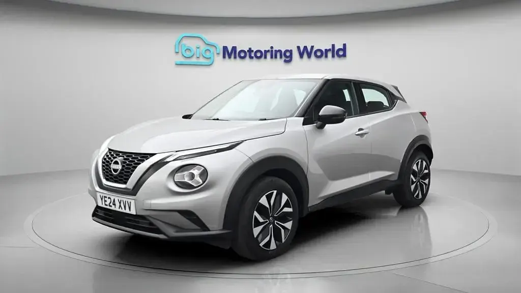 Used Nissan Juke Acenta 117 HP (86 kW) 2023 Silver SUV