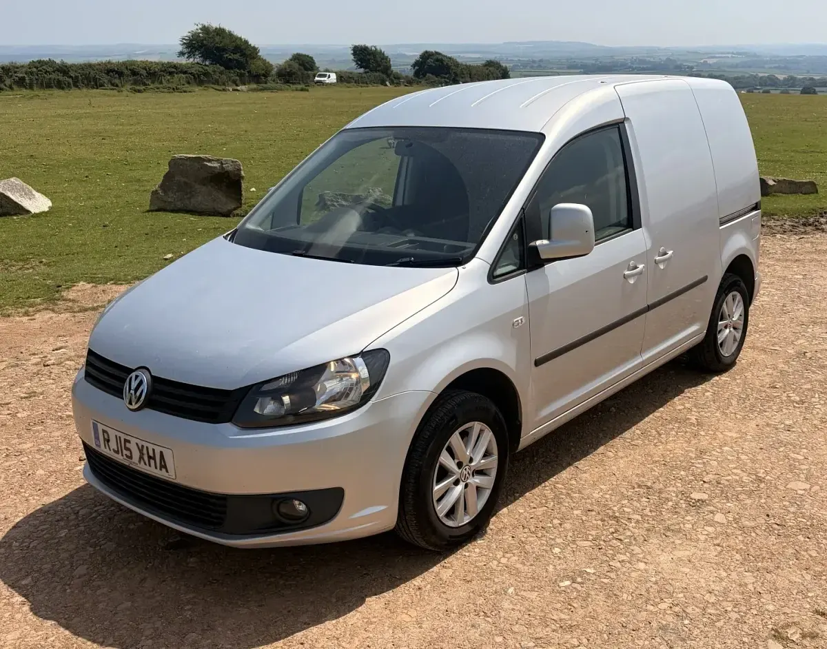 Used VW Caddy Highline 102 HP (75 kW) 2015 Silver MPV