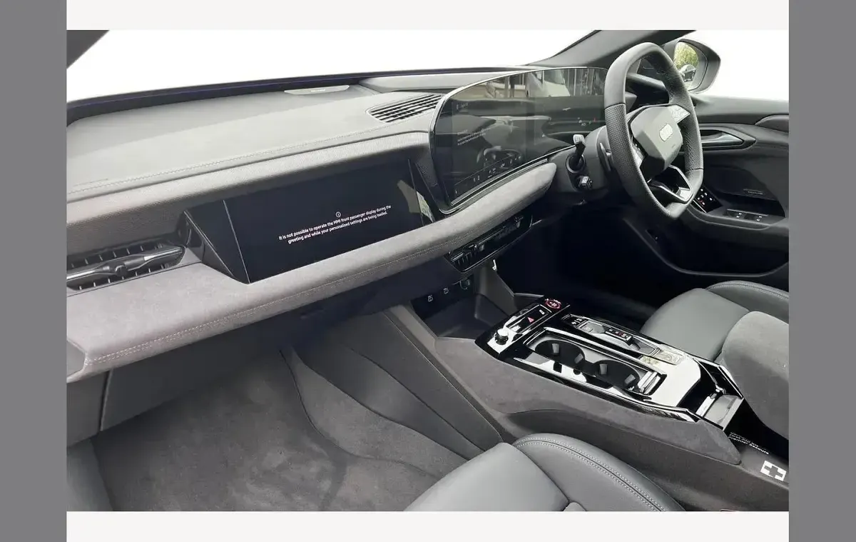 Usado Audi A6 e-tron Comfort 210 kW (286 HP) 2026 Preto Carrinha