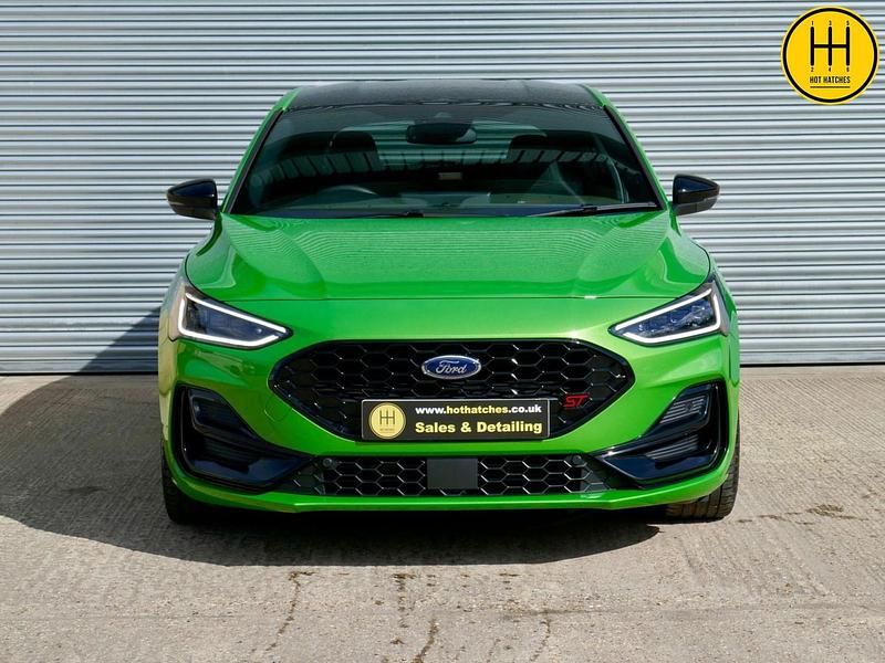 Used Ford Focus ST 280 HP (205 kW) 2023 Green Hatchback