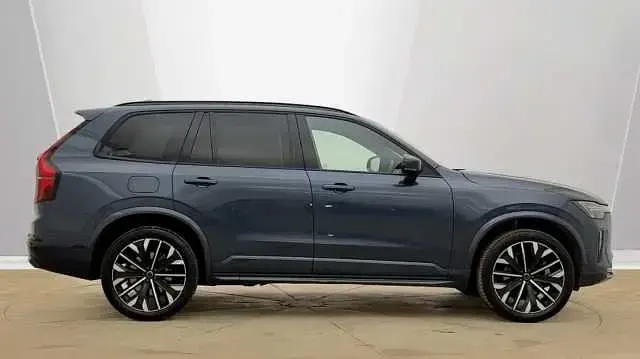 Used Volvo XC90 Ultra 455 HP (334 kW) 2025 Blue SUV