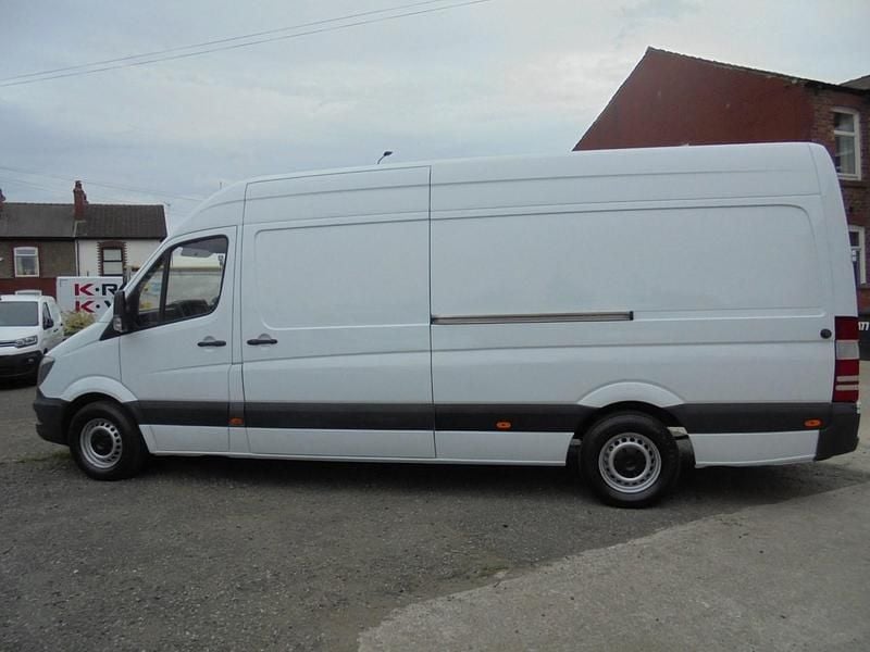 White Used 2016 Mercedes Sprinter Van | £5,995 (Good price) - Image 1/4