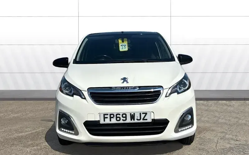 Used Peugeot 108 Allure 72 HP (52 kW) 2022 Hatchback