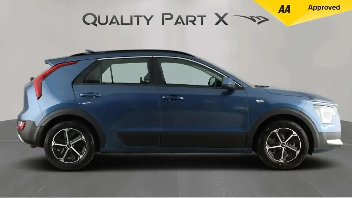 Used Kia Niro 139 HP (102 kW) 2023 Blue SUV