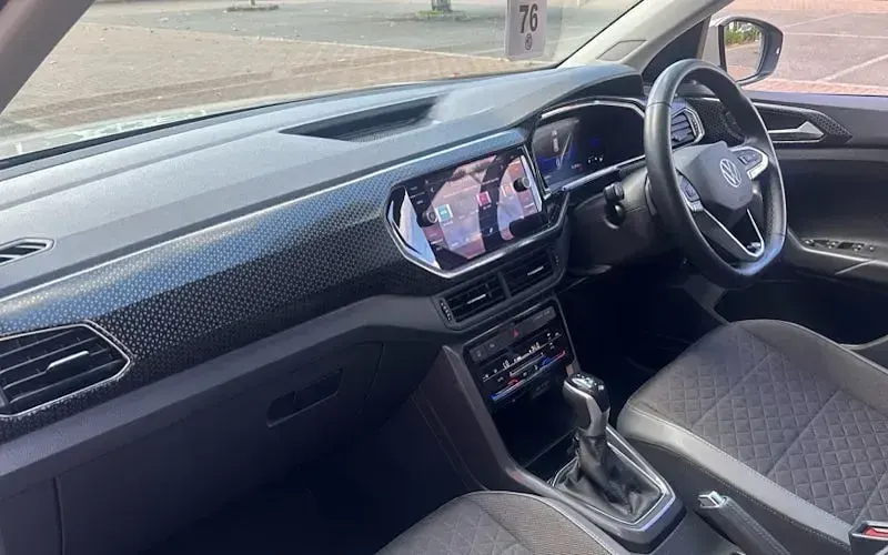 Used VW T-Cross SEL 110 HP (80 kW) 2022 SUV